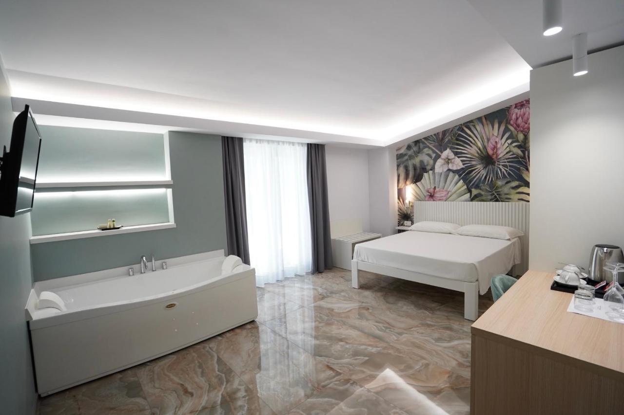 Harmony Tropea Rooms & Suites ภายนอก รูปภาพ